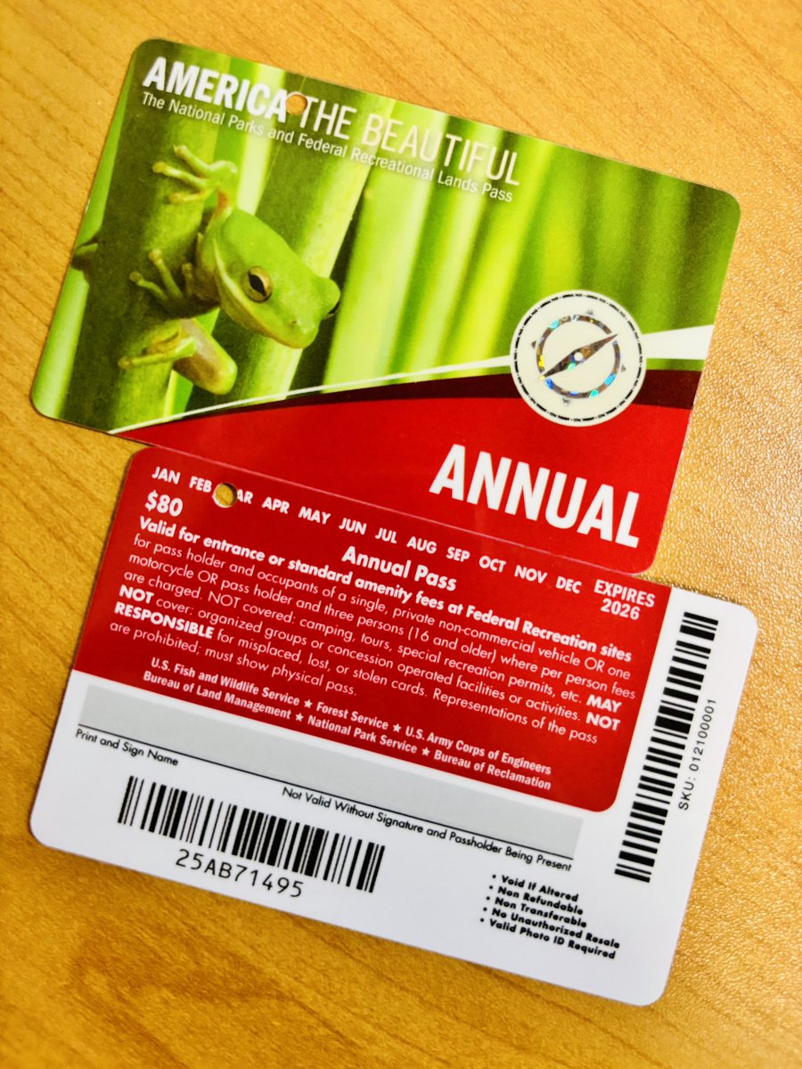 アメリカ国立公園の年間入場パス。 有効期間は購入月から1年後の月末