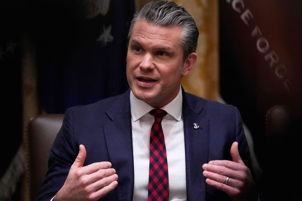 _NOALCOMUNISMO's tweet image. El secretario de Defensa de la Casa Blanca, Pete Hegseth, informó que las fuerzas estadounidenses llevaron a cabo dos ataques letales contra embarcaciones vinculadas con organizaciones designadas como terroristas en aguas internacionales del Pacífico oriental. Muertos 6 narcos