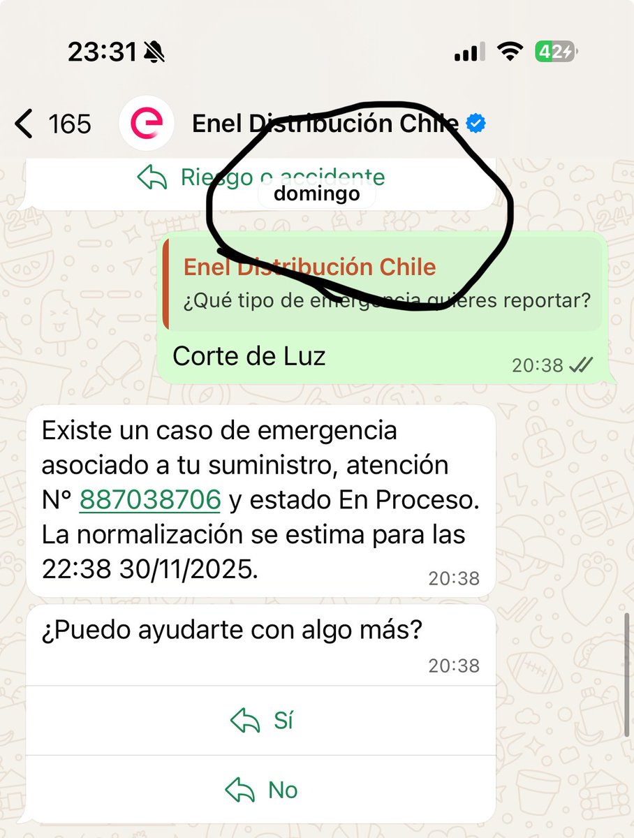 samitadonoso's tweet photo. @Enel_Informa_CL @EnelChile @SubseElectrica como es posible que día x medio se corte la luz? Dgo y ahora, llevamos más de 5 cortes en 10 días. Sector Artemio Gutiérrez entre ggana y Arauco! Viven muchos adultos mayores. Quien responde ante caídas, robos o asaltos? Hasta cuando?? https://t.co/11k663Aw9C