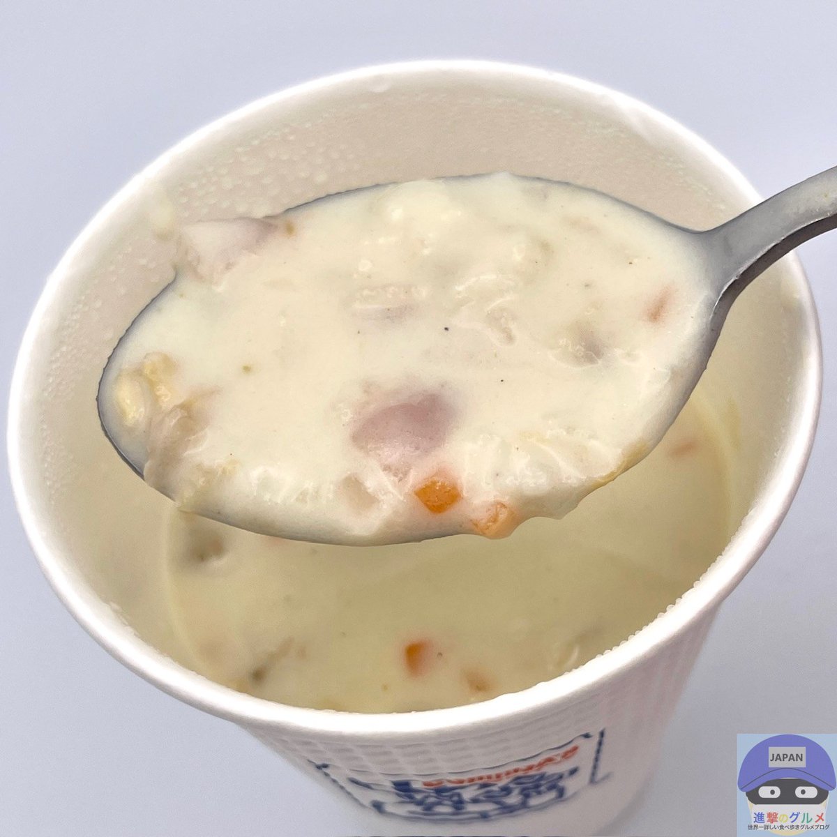 rekishichosadan's tweet image. 「クラムチャウダー（540円～780円）」
2025年12月3日発売、コメダ珈琲店の新商品。
心も体もぽかぽか温まるスープが定番メニューに仲間入りしました。
具だくさんでクリーミー、パンと相性抜群でたまりません。
モーニングの時間帯（開店から11時まで）に利用すると、トーストなどがついてお得です。