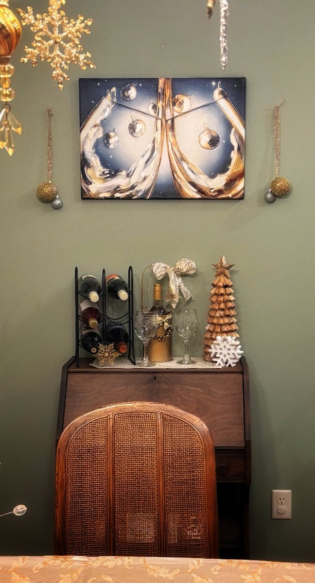 Client bought my #wineart Holiday Elegance (Find this #wine #art on leannelainefineart.com) #wineartist #christmas #holidayseason