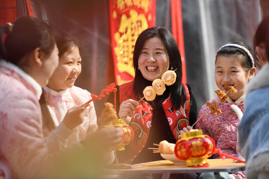 🇨🇳🇺🇸 The Freedom to Criticise vs The Need to Criticise

Why Western users keep yelling “Say something bad about China!” and why the data exposes their blind spot.

Every time China comes up online, you get the same tired comments from Western users:
“Go on then, SAY something bad