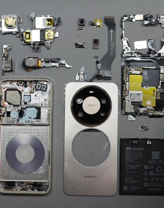 hawke2210's tweet image. Mate80只是开始，华为的飞行高度没有上限！
这哪是弯道超车？是藏在冰山下的技术底牌终于亮出来了。真正的王者归来，从来靠的都是十年磨一剑。#华为回归 #Mate80 #TechComeback