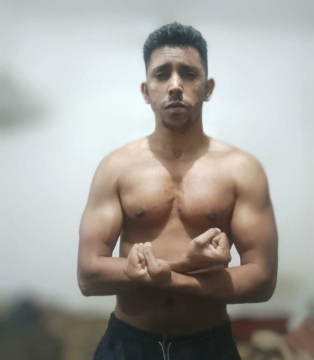 പൂച്ചമനുഷ്യൻ tweet media