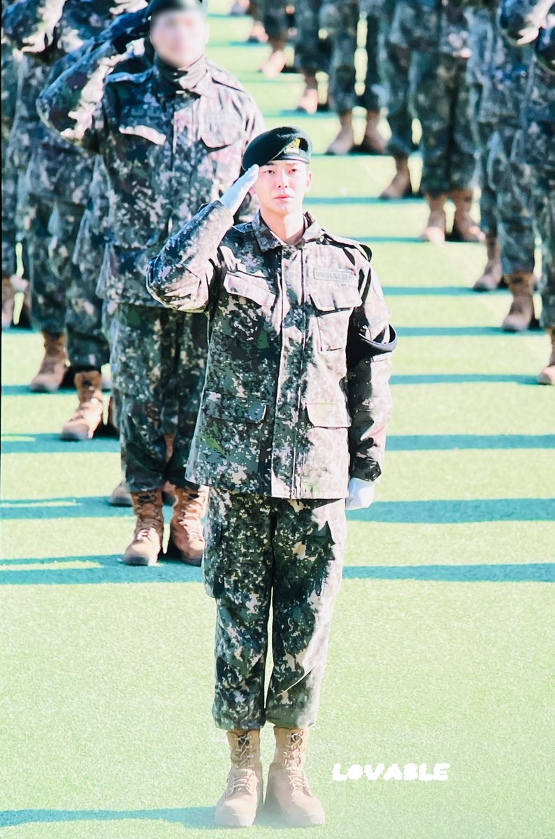 lovablerowoon's tweet image. 251203 육군훈련소 수료식🫡 

#로운 #ROWOON #김석우 #KIMSEOKWOO #ロウン