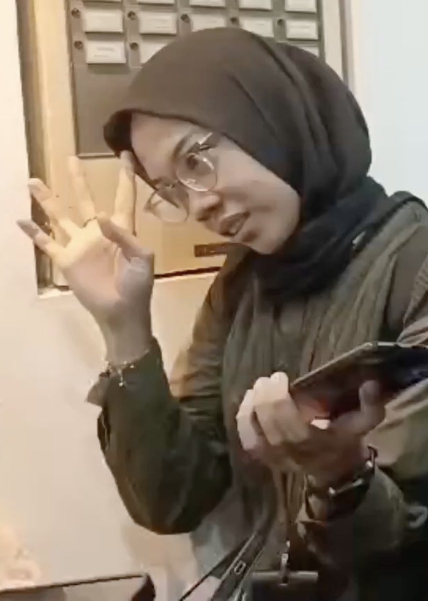 <a href="/RadioElshinta/">Radio Elshinta</a>