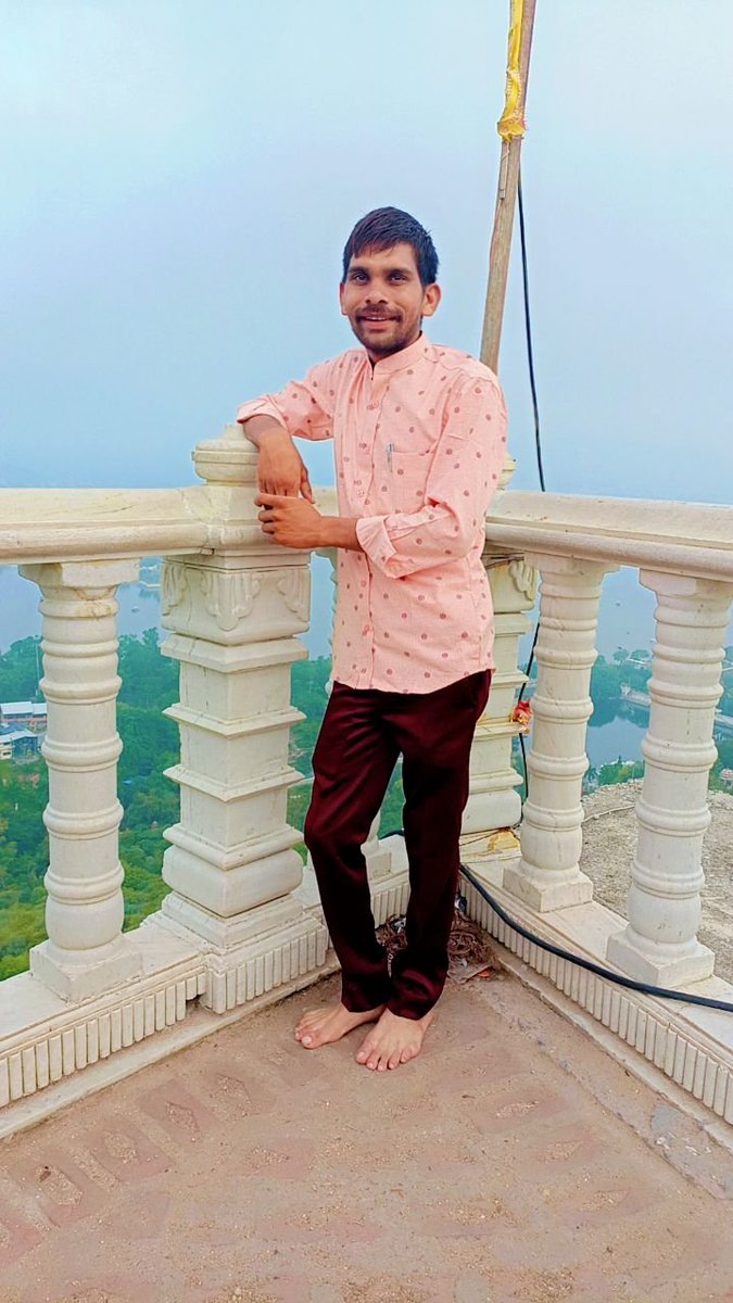 "जो व्यक्ति अपने क्रोध और वाणी पर नियंत्रण रखता है, वह सबसे बड़ी विजय पा लेता है।"
