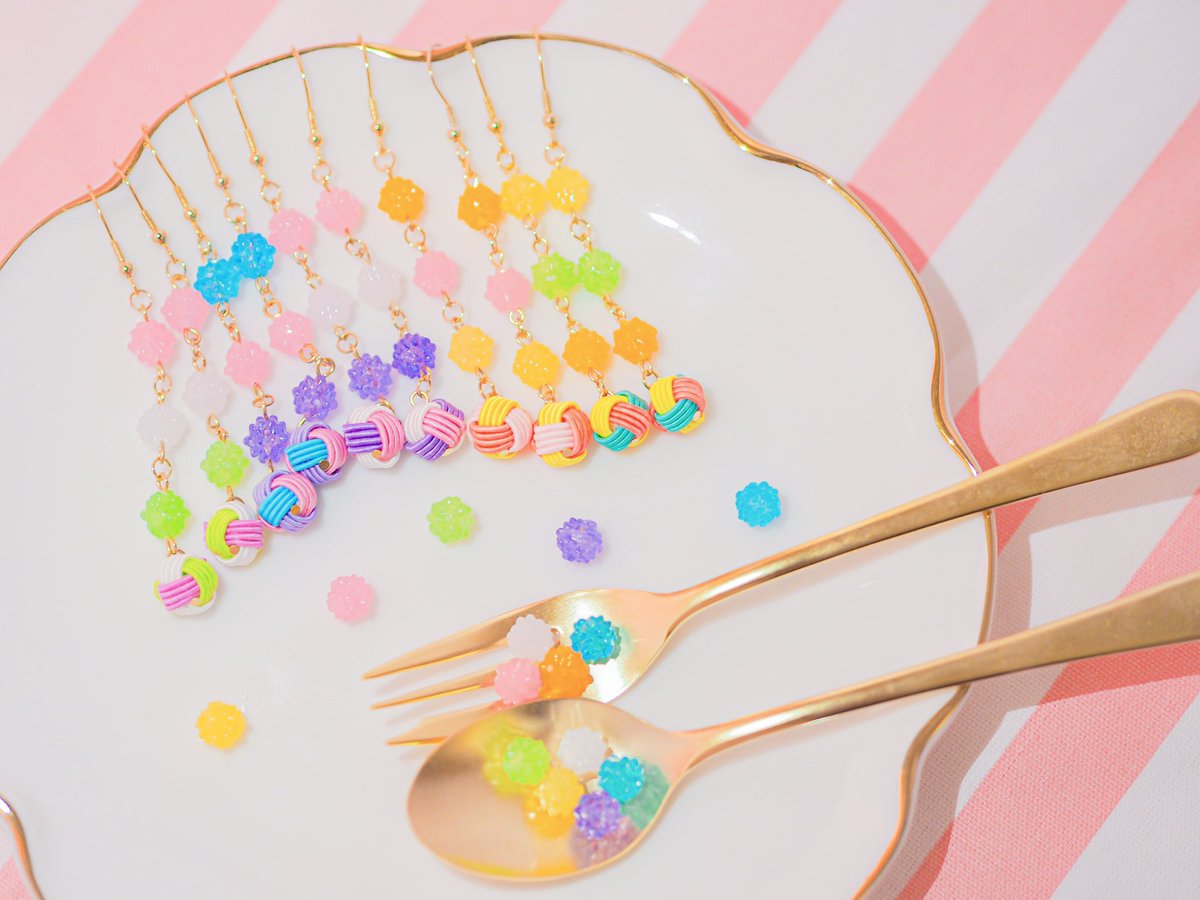 #三成殿の引用リポスト祭り
殿〜✨
今年会えるのが最後だなんて寂しいでござる😭
来年も会えるのを楽しみにしてるでござる🫶🏻

🌈カラフルでポップなかわいい🌈
水引アイテム作ってます🎶

【水引＝和】のイメージにとらわれず、もっと自由にカラフルでハッピーに❣️

Thanks💕 <a href="/66___boc/">カラフル写真家Ayane.🌈</a> ちゃん🩷