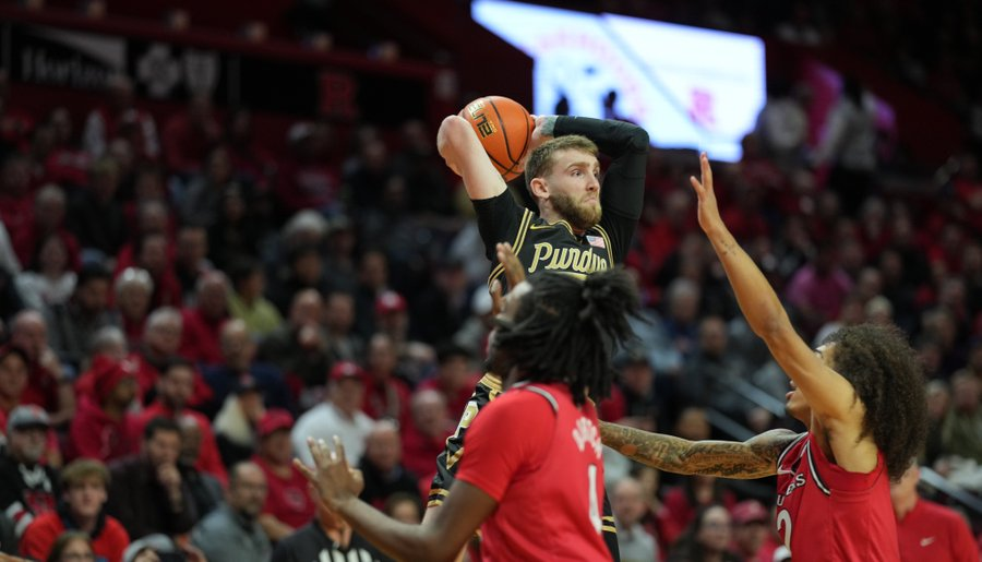 Braden Smith tonight:

16 PTS
8 AST
3 REB
5/11 FG
4/8 3P