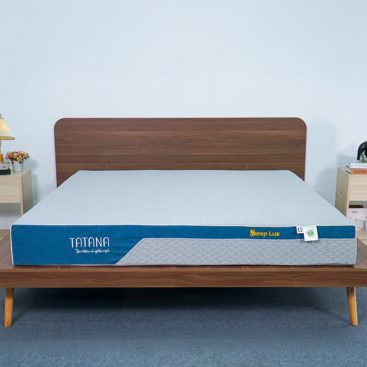thegioinem's tweet photo. Sleep Lux TATANA là dòng nệm foam đa tầng kết hợp cao su, được thiết kế để:
🔹 Ôm sát đường cong cơ thể, phân tán áp lực đều ở lưng – vai – hông
🔹 Êm nhưng không lún, giúp cột sống ổn định, hạn chế xoay trở ban đêm
https://t.co/tJNPpWNKgi https://t.co/nDDuNGRfqD
