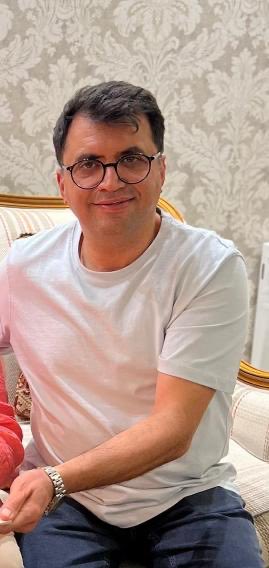 ماموران امنیتی سه شنبه۱۱آذر #کامبیز_تیموری شهروند بهائی را در منزلش در گرگان بازداشت کردند محل کار او نیز پلمپ شد کامبیز پدر خود، روح الله تیموری را در کودکی بر اثر یورش متعصبین به محل زندگیشان در روستا فاضل آباد از دست داده است
#بهائیان #اقلیت_دینی #زندانی_عقیدتی #زندانی_سیاسی