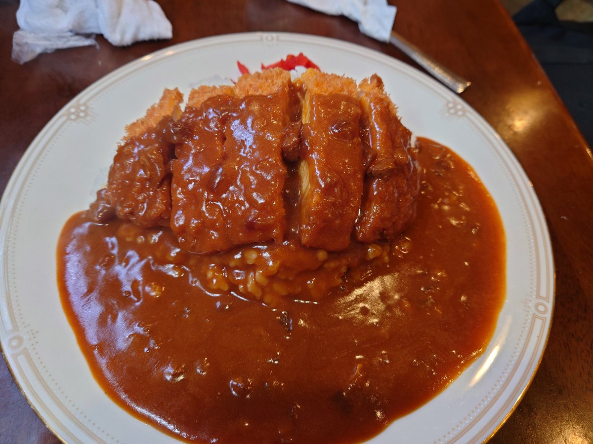 今日はカレー
マナー講師に手で食べるのがマナーって言われたらどうしよ
