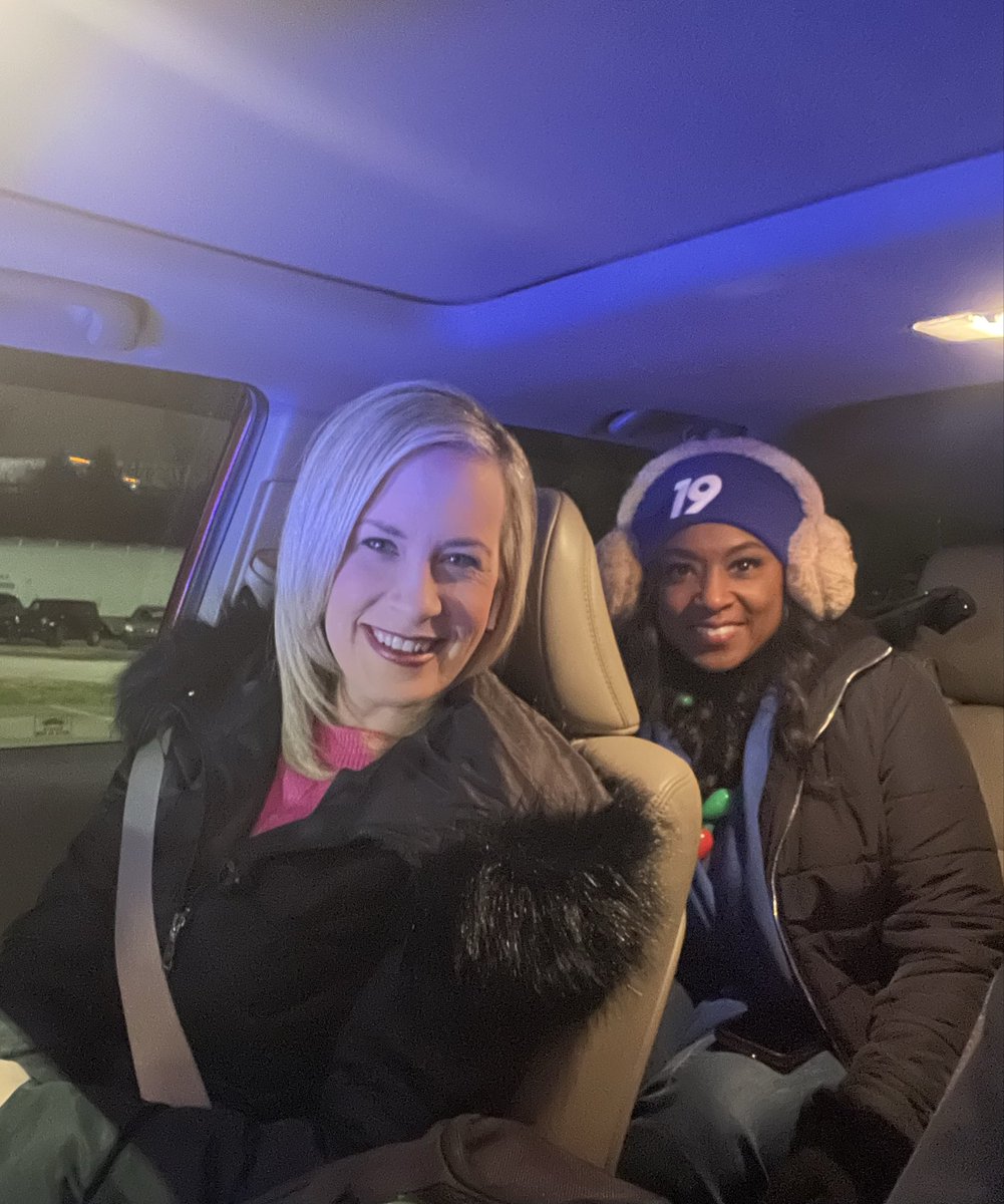 Had fun bringing the weather live from Storm Hunter 19 in the Huntsville Christmas Parade tonight! #alwx #huntsville
