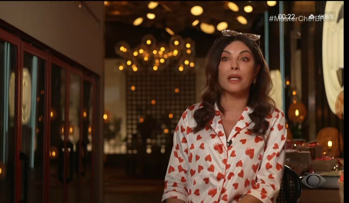 Fernandez_20s's tweet photo. Márcia saiu, por causa que comeu pimenta, ficou nervosa, não conseguiu provar a comida... Era grande jogadora,  engraçada e divertida, boa sorte Márcia, galera gostava de você.... #MasterChef #MasterChefBR https://t.co/PHSsvf9FNe