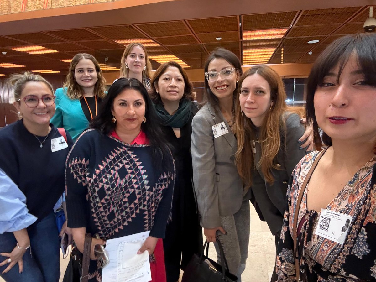 Hoy acudimos al Foro Violencia Vicaria: Una violación a los derechos humanos. Gracias a nuestra querida <a href="/Blanca_IUS/">Blanca Paredes</a> por visibilizar lo profundo y complejo que es el abuso sistemático y la tortura de la #ViolenciaVicaria para sus víctimas 
Hoy nos escuchamos y nos apapachamos 💜