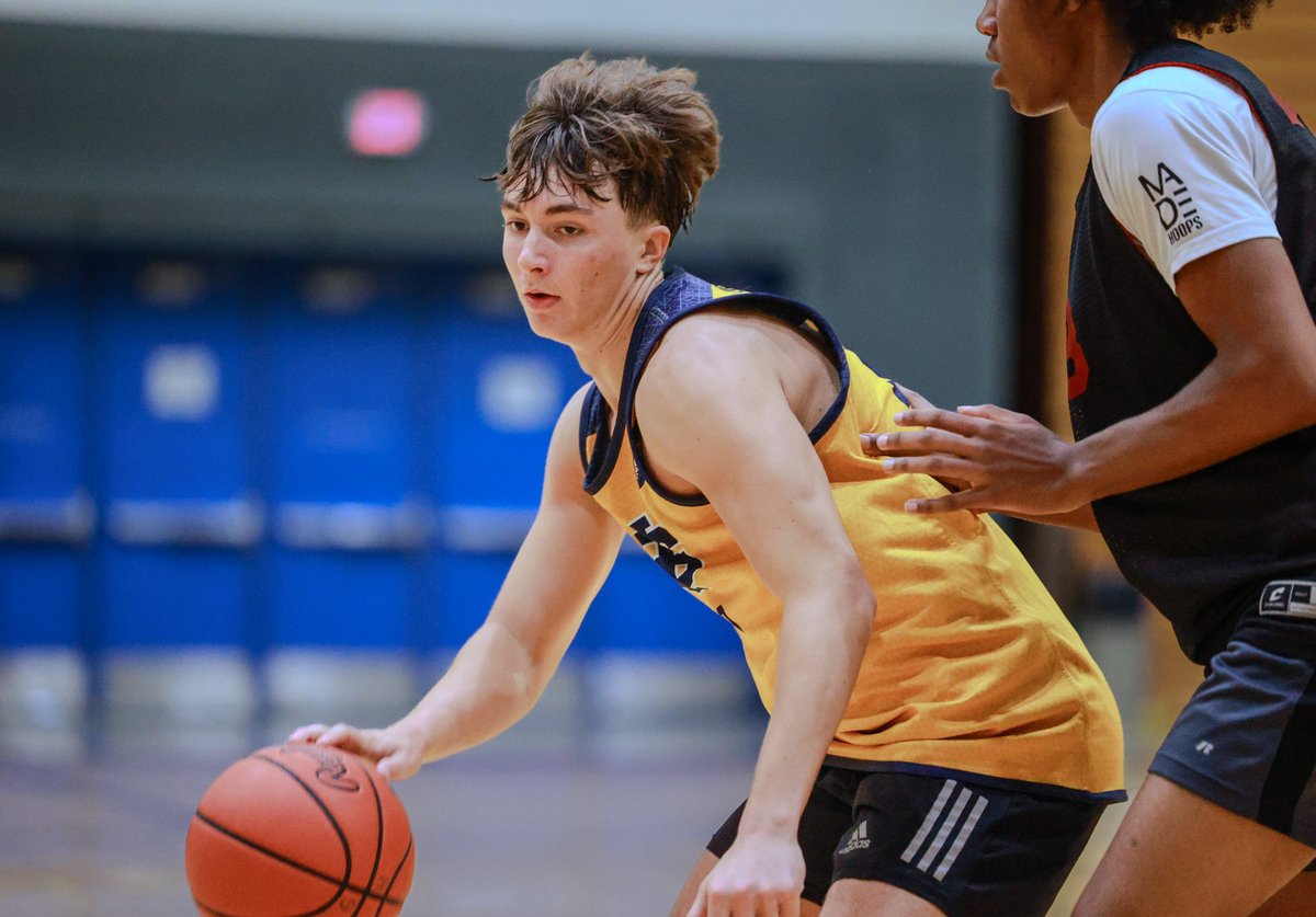 lenny_padilla's tweet image. Grand Haven 65, Coopersville 42 in boys basketball on Tuesday.
Will Plummer 21 points, Nolan Portenga 20 for Grand Haven.