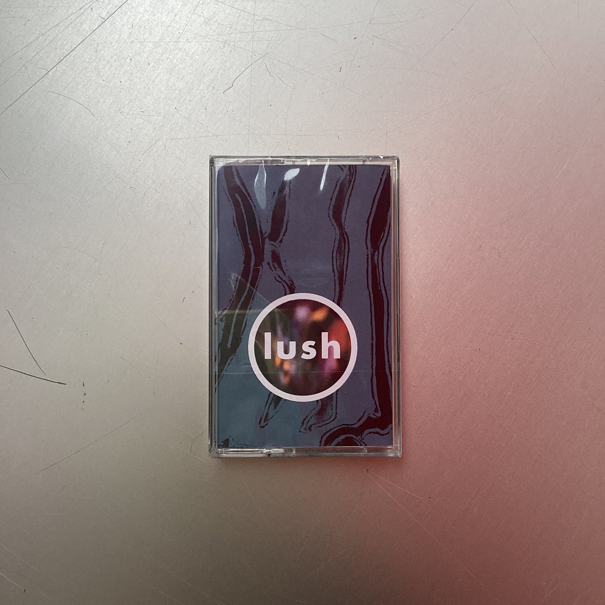 90年代のシューゲイザー、ドリーム・ポップシーンを代表するバンドの一