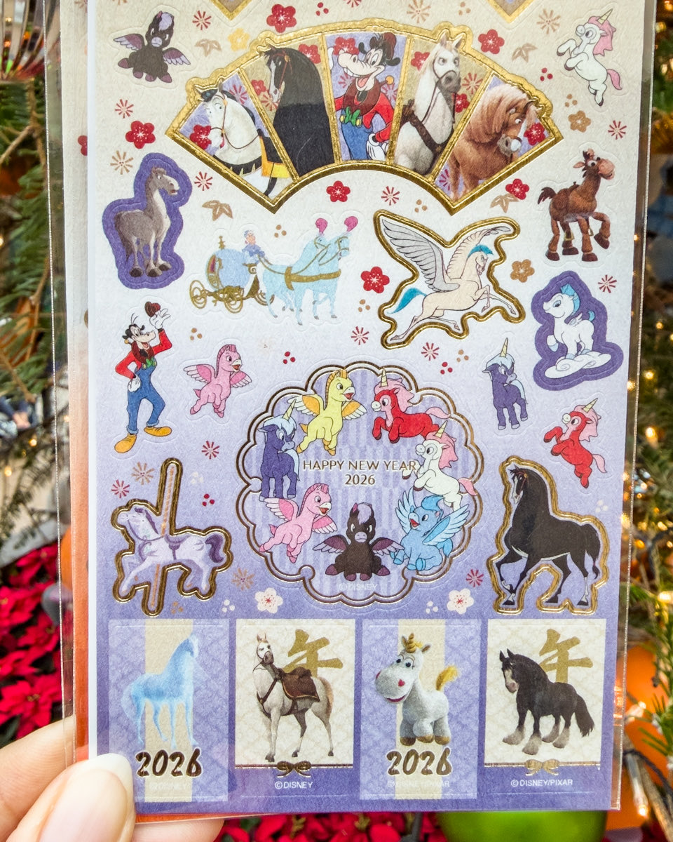 ディズニーストア 2026年の干支である午（ウマ）のキャラクターたちが