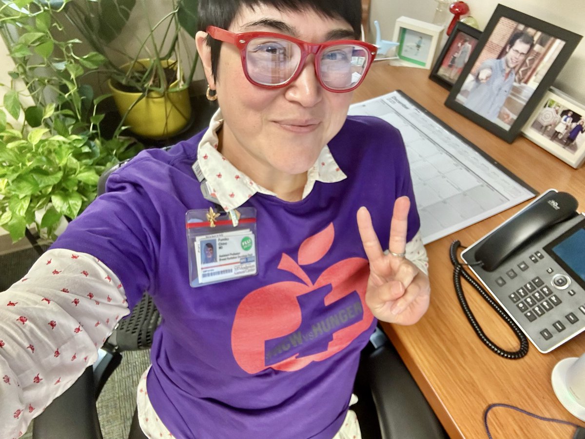 fumikochino's tweet image. #ThreeGoodThings:
1️⃣ 4/4 #radonc in my family donated this year to #HCWvsHunger for our #oncTwitter team #DiagnoseAndTreats
2️⃣ my 🍎order arrived just in time for the last day of the competition 
3️⃣ honored to run our team with Drs @KemiMDRad @tmprowell @rovingatuscap @01sth02 🙏