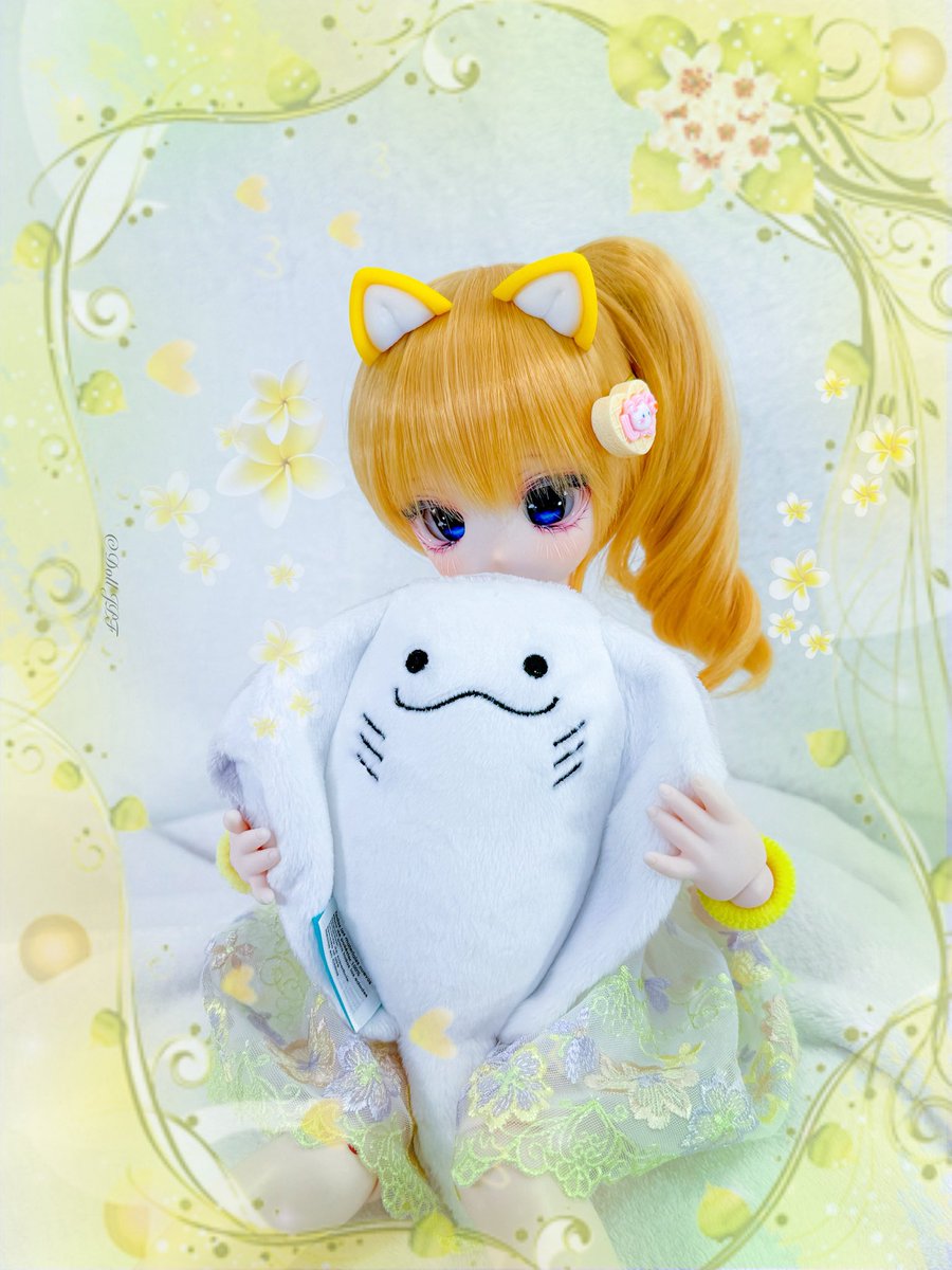 AndroidPDF's tweet image. 芽奈ちゃん: ふにゅ〜にゃ💛 ฅ(ΦωΦ)ฅ

Mena-chan: Fnya ~ nya 💛 ฅ(ΦωΦ)ฅ

#jodiecreations #fashiontail #深海っ子 #mdd芽奈  #dolljpf