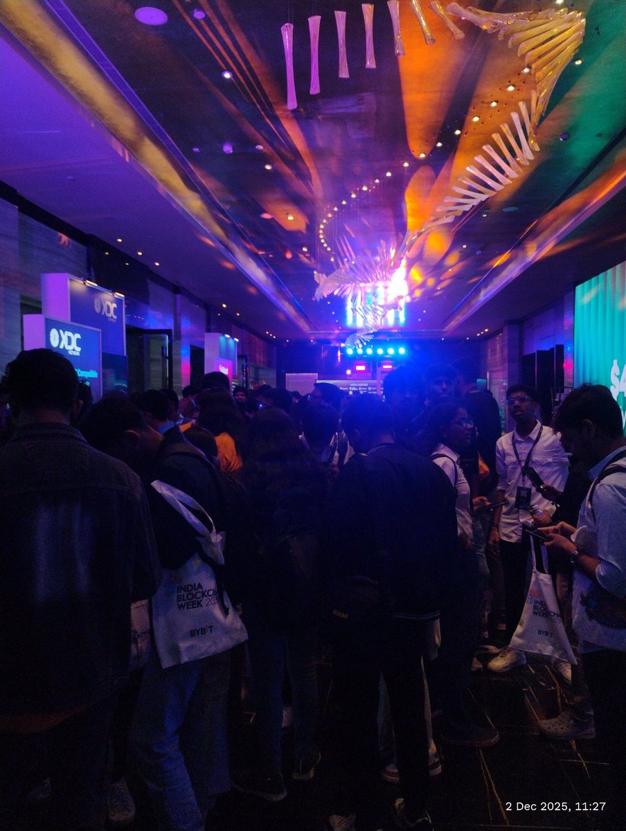 web3withsingh's tweet image. IBW Day 1 
&amp;gt;Meet @geeky_kartikey , had an awesome convo . Looking forward to doing crazy stuff in future ... 

&amp;gt; Meet @NitinVinay , such a sweet person . Had convo about a few blockchains 

&amp;gt; Meet @brooklyndotos the OG , at @monad get together 

&amp;gt;Meet @tanmaytarte3 , shoot a…