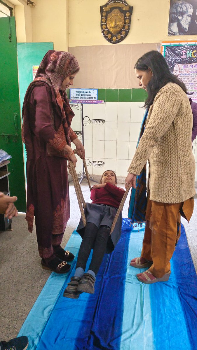 TrinityFound002's tweet photo. Suraksha Sathi Teachers’ Training at Chand Nagar B-Block (Girls)!
Trinity Foundation successfully conducted the MCD Teacher Training Program at Chand Nagar B-Block (Girls), School ID: 1556099.

#SurakshaSathi #TrinityFoundation #MCDTeacherTraining #EmergencyPreparedness https://t.co/YljEkhNnQB