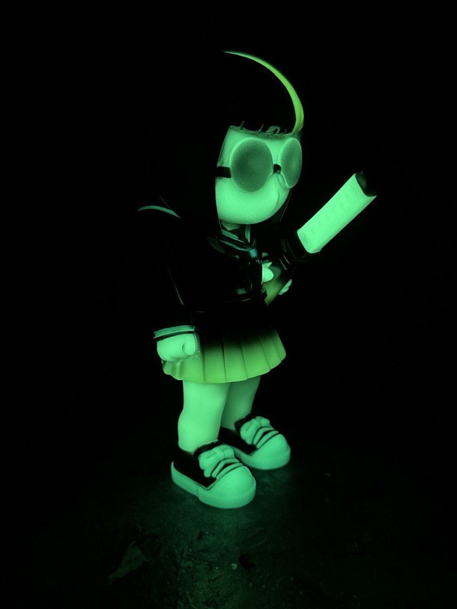 FAR EAST RIOT TOY やよいちゃん　サイバー蓄光　ソフビ FAR EAST RIOT TOY やよいちゃん サイバー蓄光 ソフビ