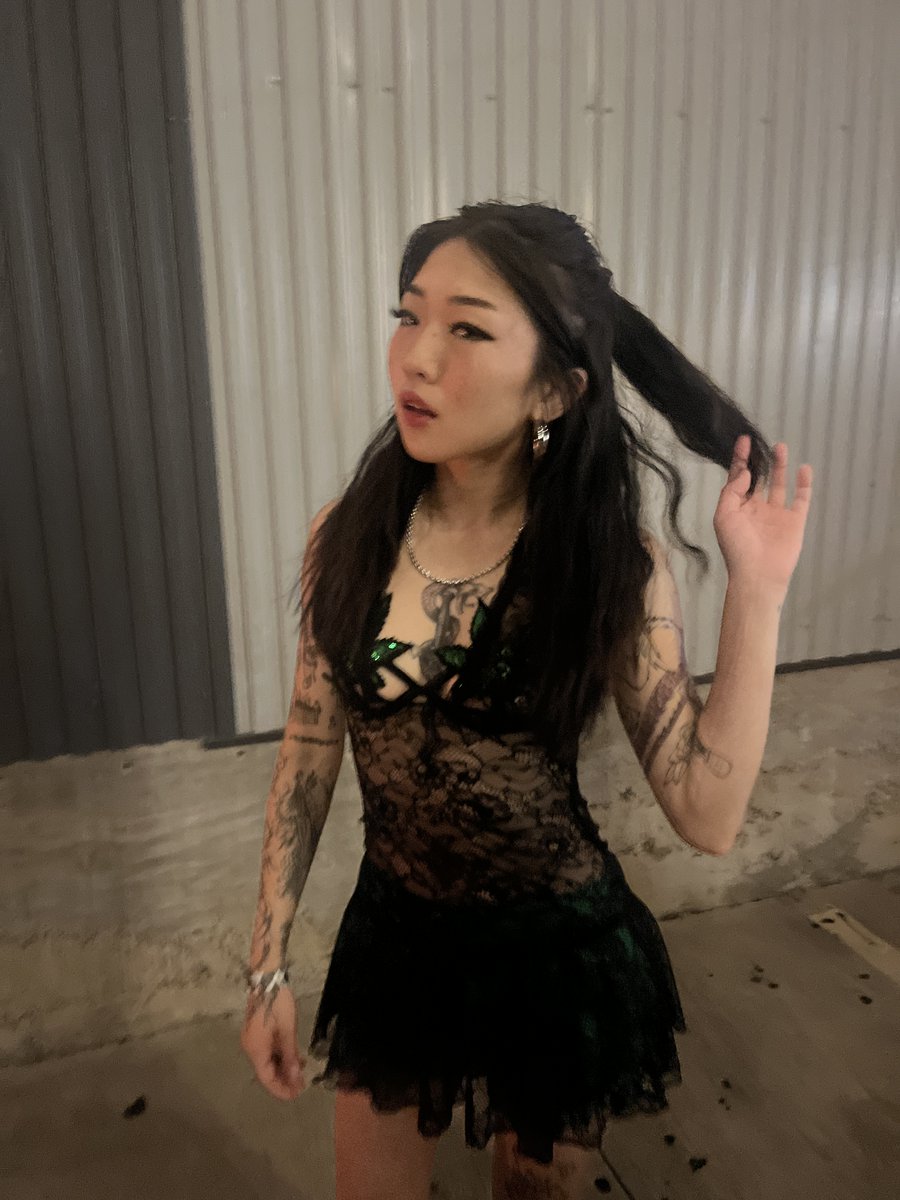 Violet Mae tweet media