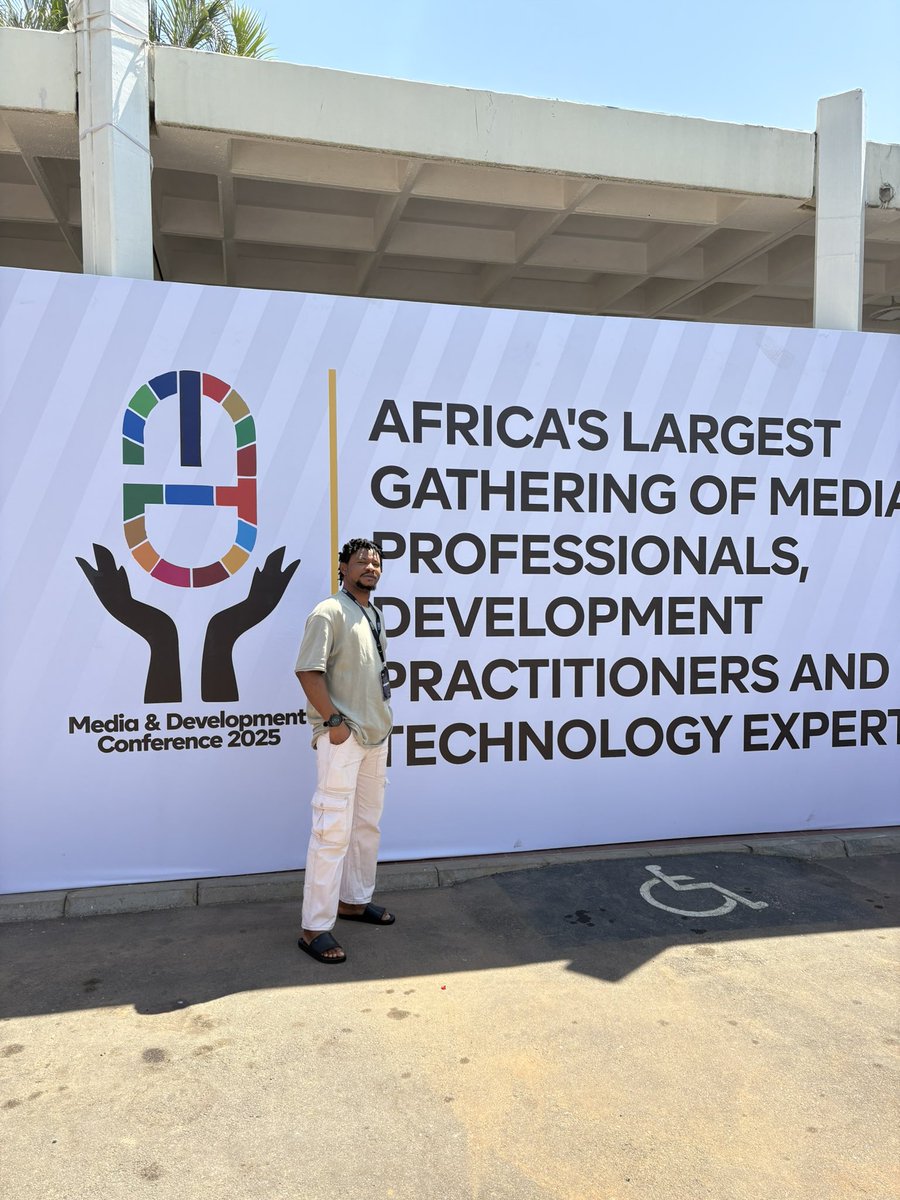 techsamuraii's tweet image. I attended the AI Summit 2025 at CJID’s Media and Development Conference in Abuja, and one panel stood out: “Who Owns the Data? Fair Compensation in the AI Age.”