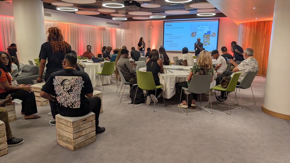 We have a full house at the Fedi Community Corner! 🎉

<a href="/lobaestrangeira/">Renata Rodrigues</a> and <a href="/Modibe_/">Modibe Matsepane ⚡️</a> are facilitating a workshop on Living with Bitcoin using Fedi.