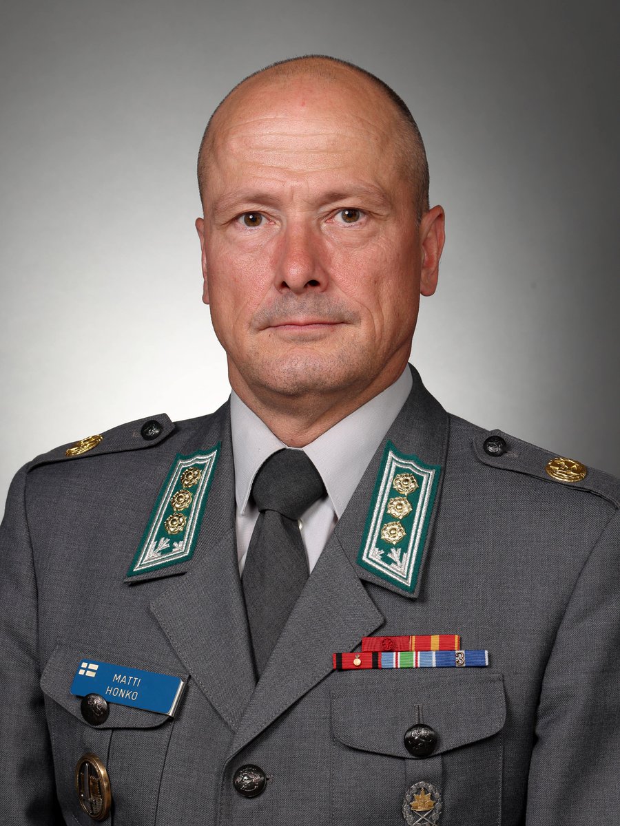 Prikaatikenraali Matti Honko on aloittanut 1.12.2025 erityistehtävässä Yhdysvaltain armeijan 10. vuoristodivisioonan (10th Mountain Division) komentajan neuvonantajana.

Tiedote: defmin.fi/-/prikaatikenr…