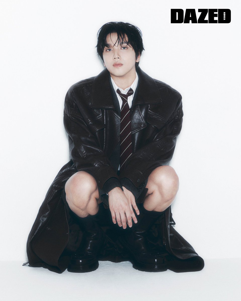 DazedKorea's tweet image. 해찬이를, 동혁이를

옅은 웃음과 답을 고민하는 눈빛이 아른거린다. 매혹적인 심해에서도 스스로를 지킬 수 있는 사람. 우리가 더 끌리는 논변은 아마도 동혁이가 해찬이를, 해찬이가 동혁이를, 서로를 사랑한다는 것이다.

#해찬 #HAECHAN

Discover more in &amp;lt;DAZED&amp;gt; KOREA DECEMBER 2025 issue.