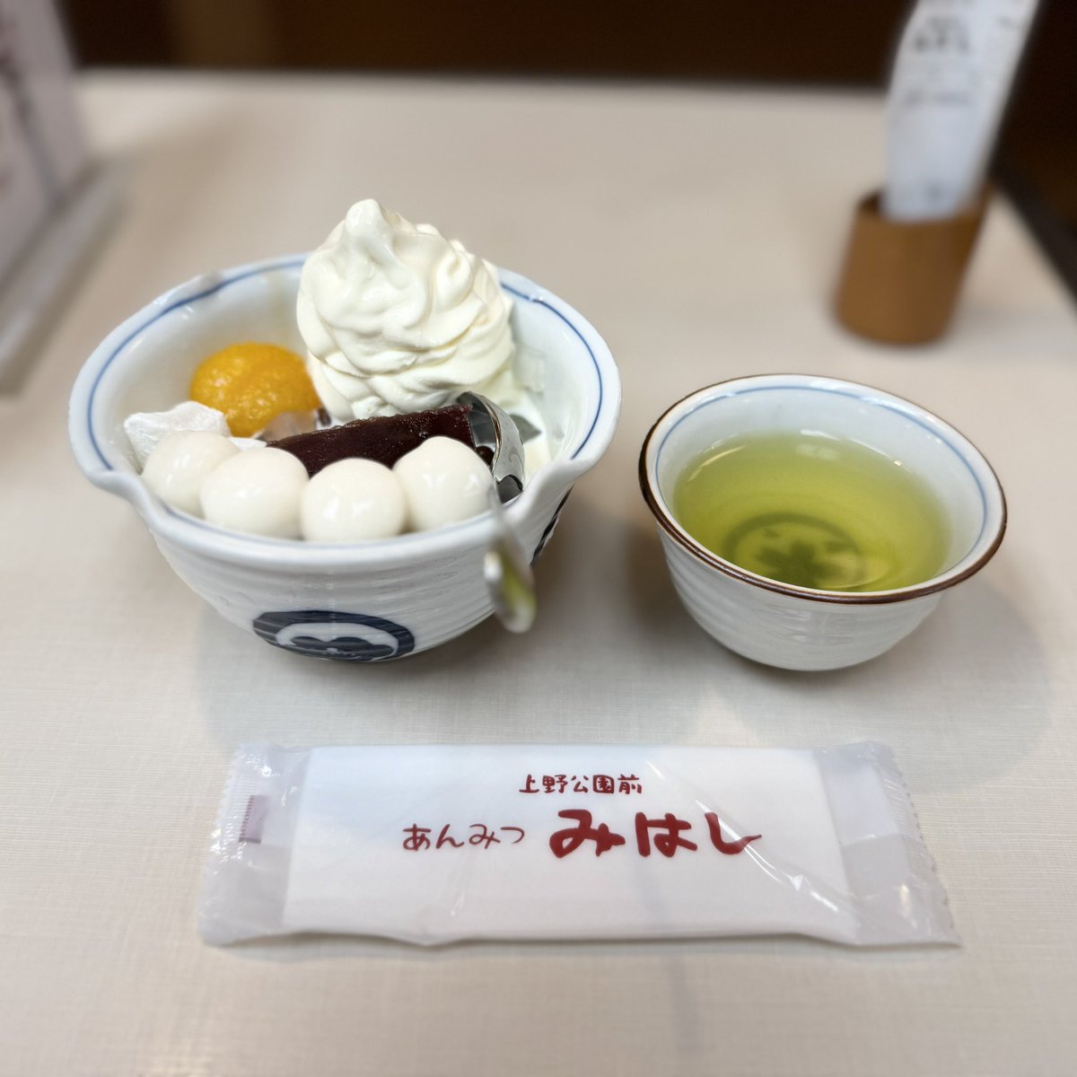 loopsofinfinity's tweet image. みはしの白玉クリームあんみつは美味い
なお約500kcal