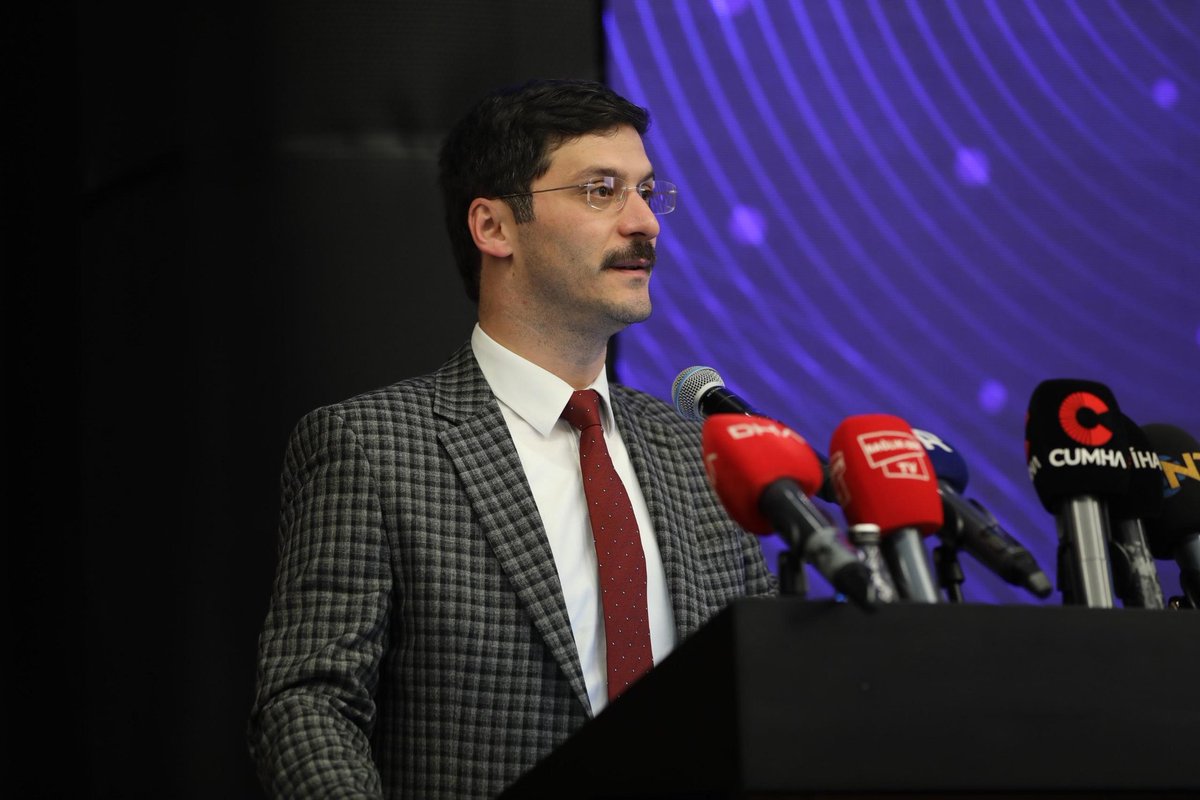 “Ülkemizin Yeni Doğum Politikası ile Yükselen Değer: Ebelik” temalı Ebelik Sempozyumu açılış konuşmaları ile başladı.

Sempozyumda, Sağlık-Sen Genel Başkanı Mahmut Faruk Doğan,  AK Parti Afyonkarahisar Milletvekili Dr. Hasan Arslan, Sağlık Bakanlığı Halk Sağlığı Genel Müdürü Doç.