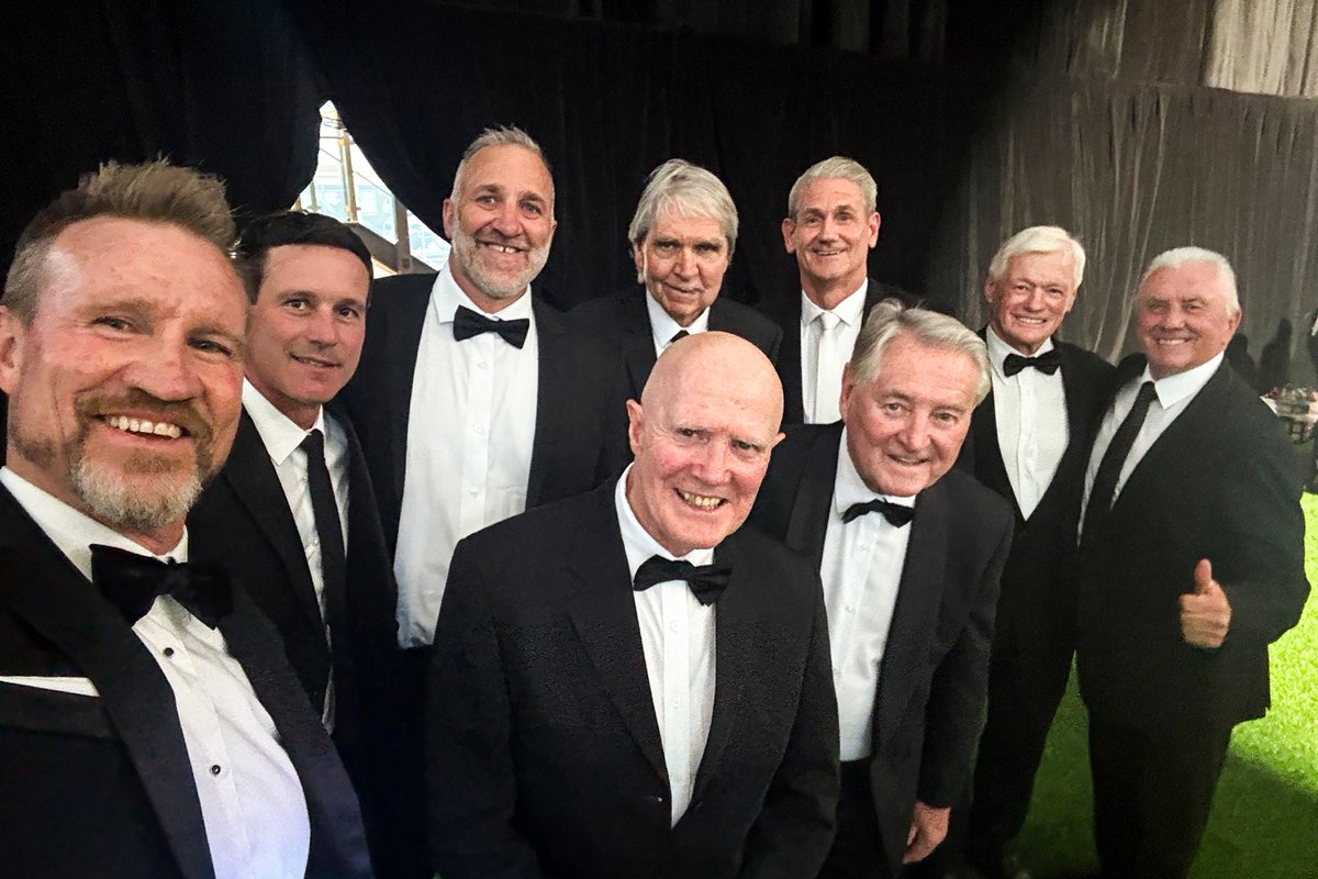 Nathan Buckley on selfie duties 🤳

Nine of our Hall of Fame members have arrived at the KGM Centre for our first Hall of Fame event since 2017!