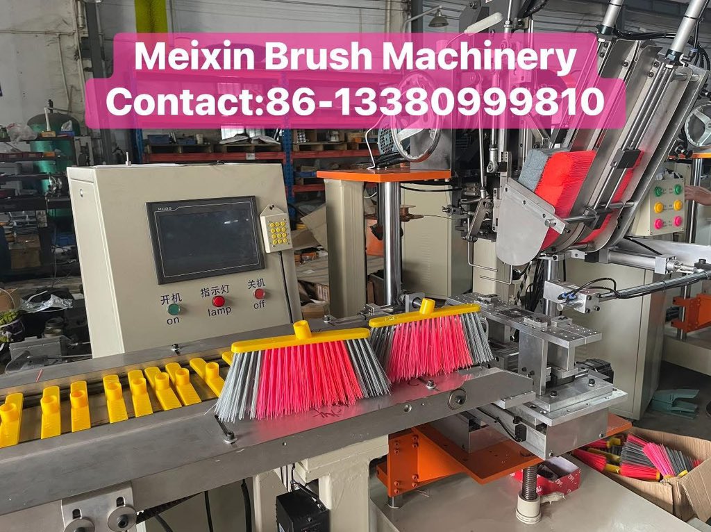 MeixinCrystal's tweet image. Meixin 2Axis Automatic Broom Making Machine is under testing! With this machine, customers can greatly reduce labor cost while maintaining good and stable output. 

Meixin machine is always reliable and trustworthy! 

To be continued! 

#brush #brushmaking #brushmachine l