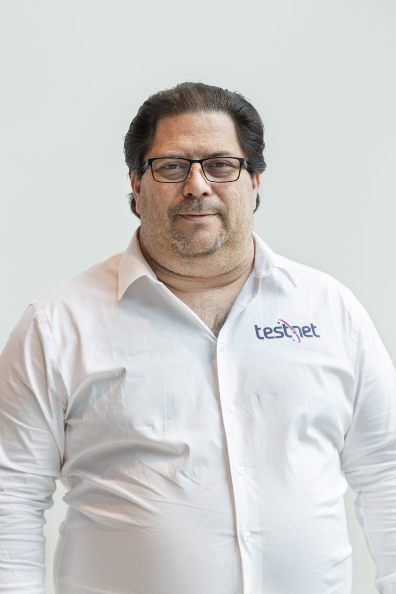 TestNetNL's tweet image. 𝗠𝗮𝗮𝗸 𝗸𝗲𝗻𝗻𝗶𝘀 𝗺𝗲𝘁 𝗵𝗲𝘁 𝗯𝗲𝘀𝘁𝘂𝘂𝗿 𝘃𝗮𝗻 𝗧𝗲𝘀𝘁𝗡𝗲𝘁: 𝗠𝗶𝗹𝘁𝗼𝗻 🎉
Maak kennis met Milton Yarzagaray, het nieuwe bestuurslid van TestNet. Milton voelt zich diep verbonden met de community en beschouwt TestNet als een familie. Lees meer op LinkedIn vandaag!