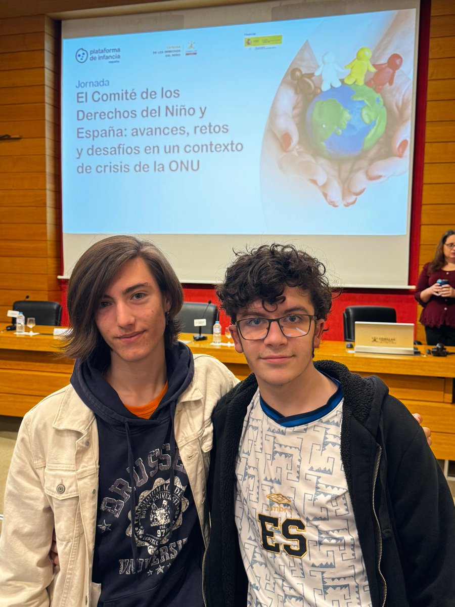 <a href="/platdeinfancia/">Plataforma de Infancia</a> <a href="/UCOMILLAS/">Universidad Pontificia Comillas</a> En breve intervendremos nosotros en representación de #Cibercorresponsales 

Hablaremos de las aportaciones que se hicieron a la Observación General 25 de <a href="/ONU_es/">Naciones Unidas</a> trata sobre la aplicación de los derechos de la infancia en el entorno digital.

<a href="/platdeinfancia/">Plataforma de Infancia</a> <a href="/montandoellocal/">MONTANDO EL LOCAL</a>