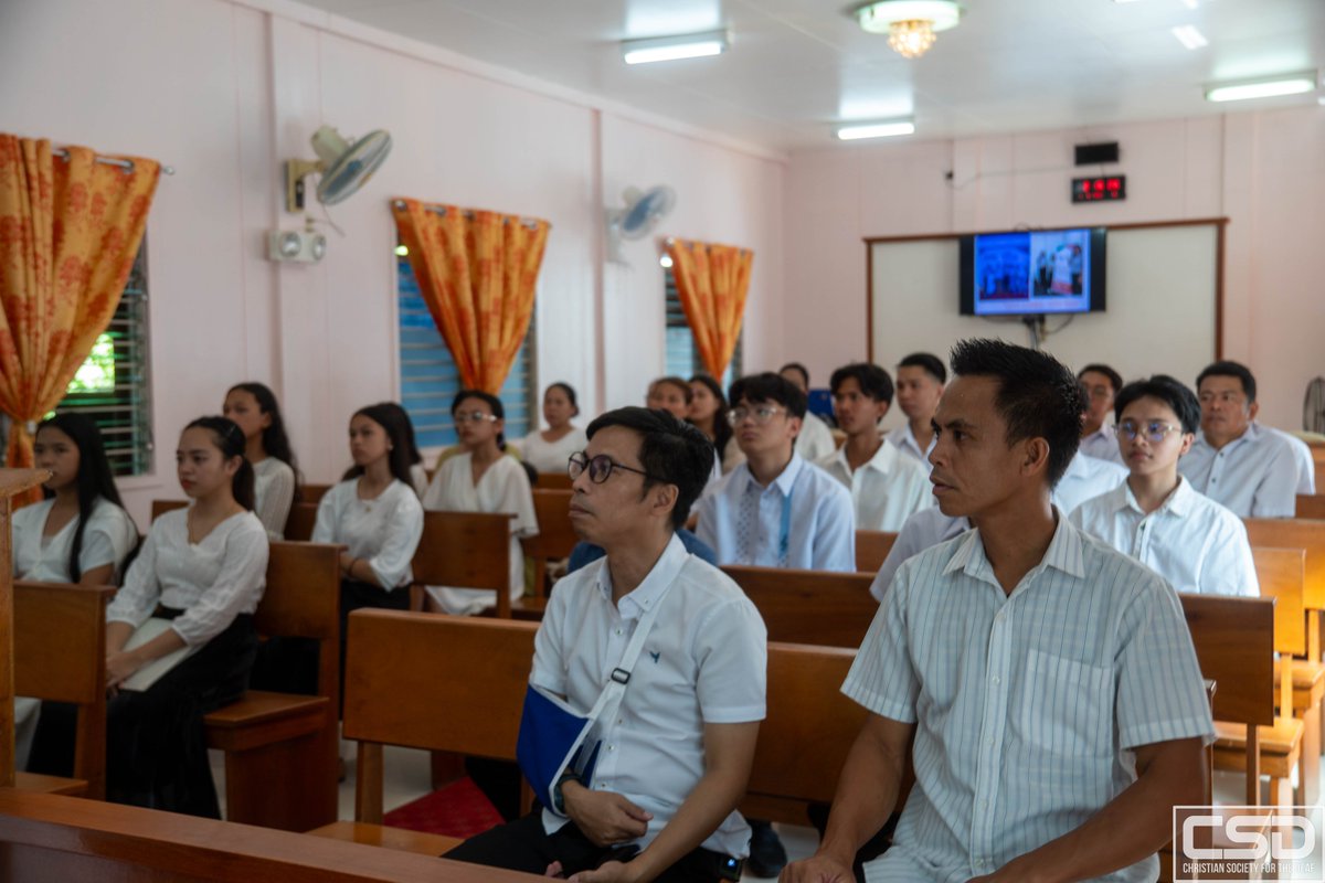 CFO_CSD's tweet image. RIZAL - The continuous efforts of Christian Society for the Deaf reached the Local Congregation of Antipolo Hills to introduce the basics of sign language to the brethren.

#CSD_BasicSignLanguageSeminar
#ChristianFamilyOrganizations