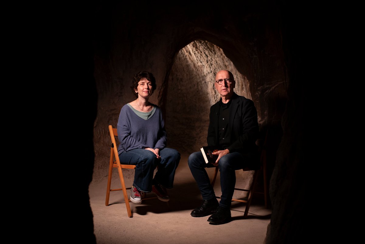 Este sábado a las 13.00 en La 2 Anna Starobinets nos habla de El Vado de los Zorros (<a href="/EdImpedimenta/">Impedimenta</a> / <a href="/MaiMesLlibres/">Mai Més</a>), una historia que transcurre en la Manchuria de 1945.
impedimenta.es/producto/el-va…

Muchas gracias a <a href="/AjuntamentGava/">Ajuntament de Gavà</a>.