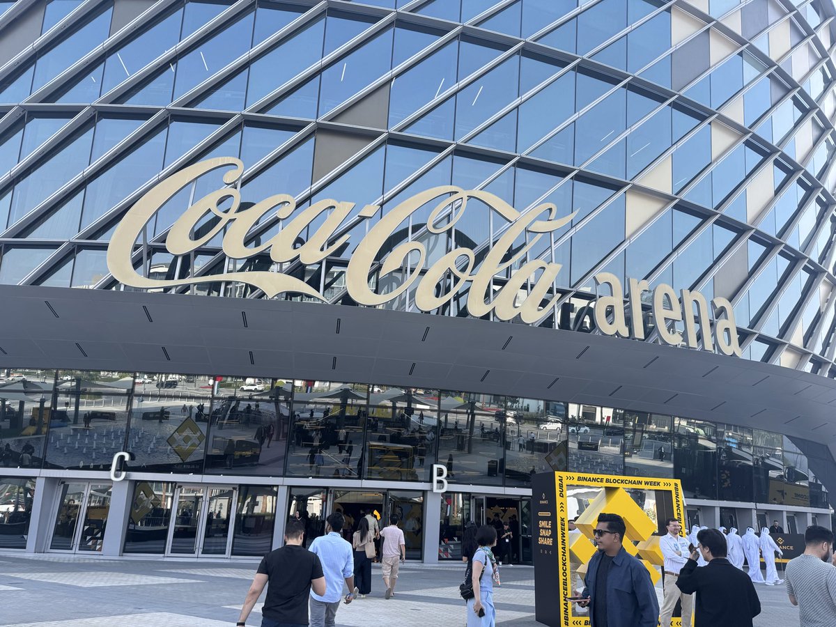 Who is here?

#BinanceBlockchainWeek