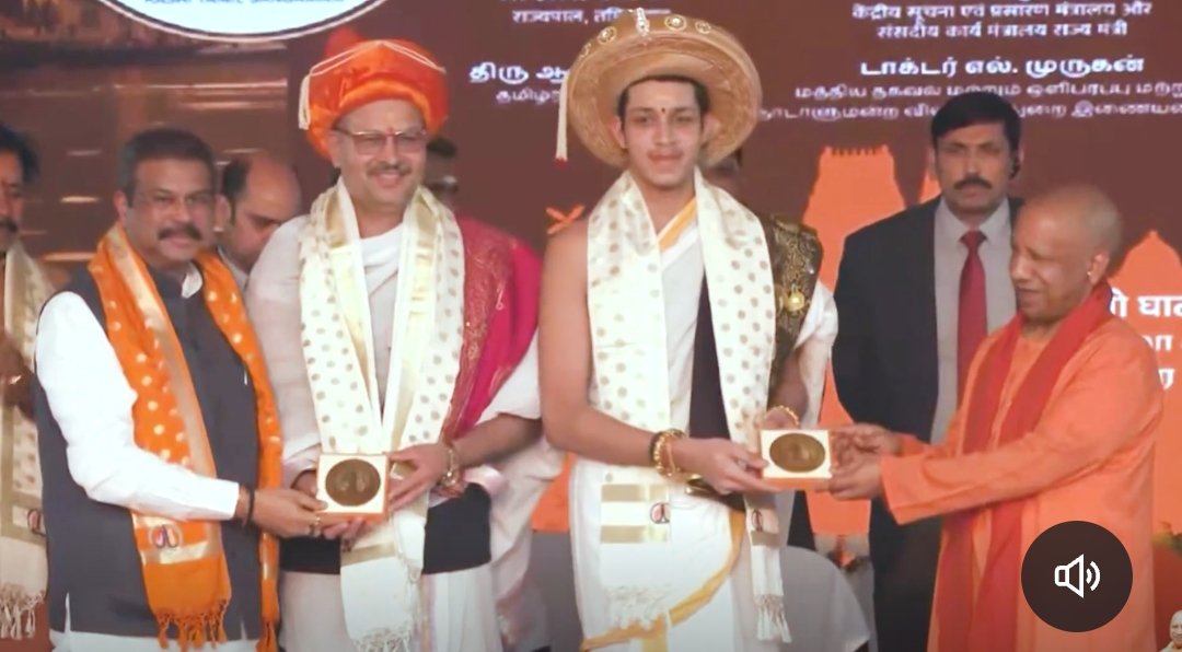 catale7a's tweet image. Since morning, prominent BRAHMIN handles are sharing this useless news, PROUDLY.

Have you noticed, they are not saying proud HINDU, but proud BRAHMIN