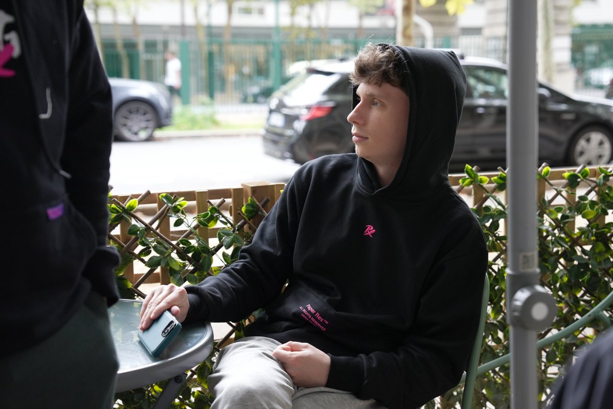 pprxteam's tweet image. bro&apos;s pondering