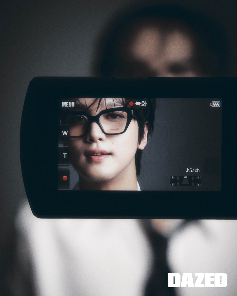 NCTsmtown's tweet image. #HAECHAN

#NCT #NCT127 #NCTDREAM 
#dazedkorea #SaintLaurent 
@DazedKorea @YSL