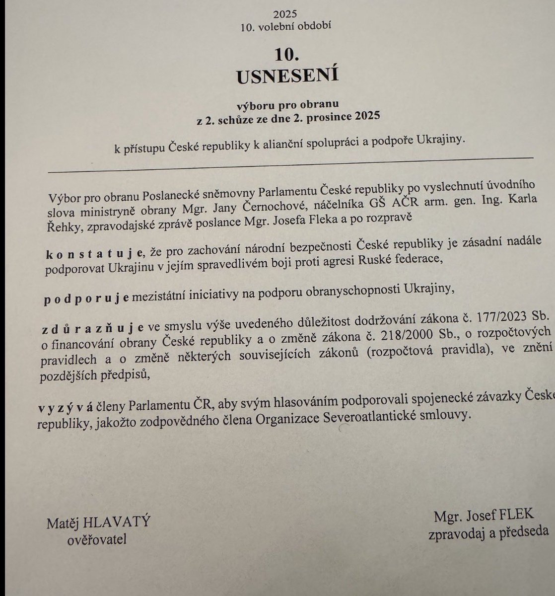 gisat's tweet image. Takže si to shrneme. Výbor pro obranu, rok 2025.

✅ Rajchl (PRO) hlasuje PROTI podpoře Ukrajiny. Nepřekvapivé.

✅ ANO se „hrdinně“ zdrželo. Taky nepřekvapivé.

Výsledek? Usnesení o podpoře napadené země neprošlo.

Tohle je ta „vlastenecká“ politika v praxi. Nechat spojence