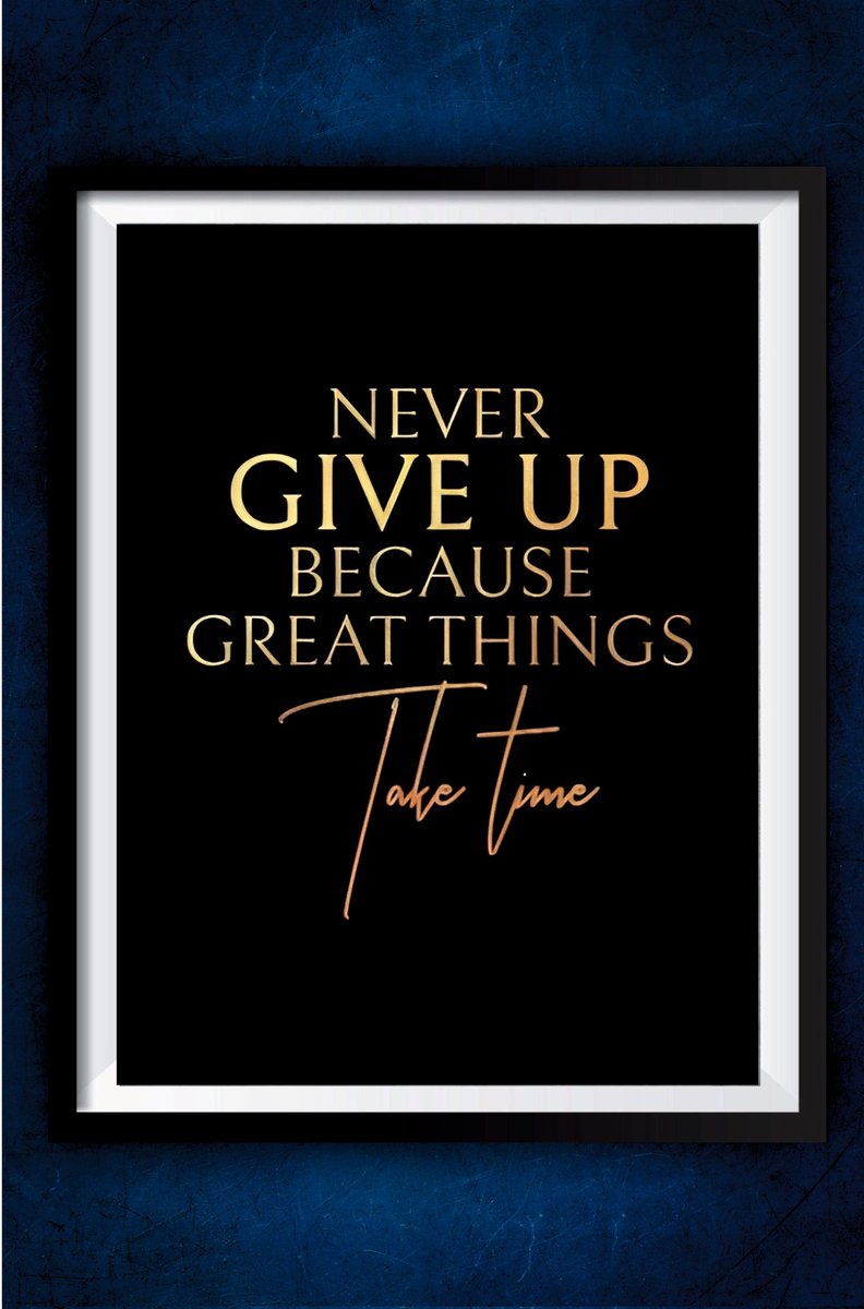 सपने अक्सर टूट जाते है ,
पर उस टूटेपन में खड़े होके जब संघर्ष करने की शक्ति आ जाए ,
तो मुकाम सपनों से भी बड़े मिल जाते है ।। ✍️🙋‍♂️🫡
    
#GoodAfternoon  💪