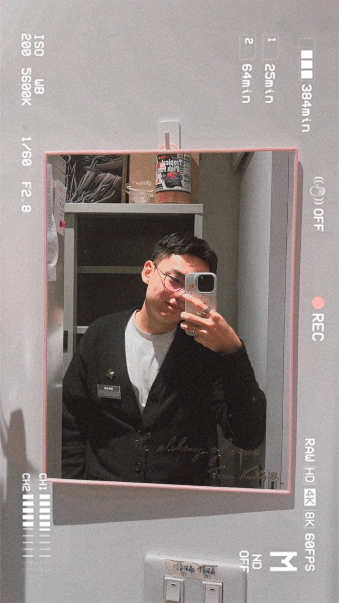 最近發現很難取悅每個人
但最難取悅的往往是自己😾