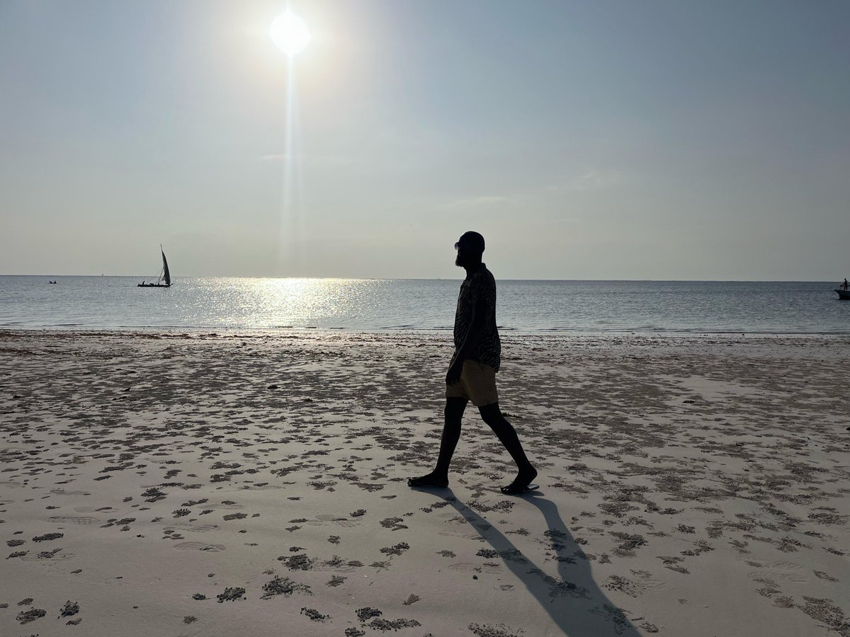 We talk a lot about being productive, but rarely about staying regulated. Wellbeing insists on a calm mind, clearer decisions, and healthier connections. A pause and a reset can be just as beneficial as getting things done.

#mentalhealth #clarity #productivity #wellbeing