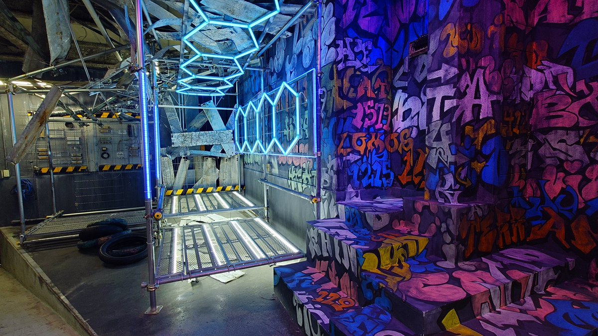 ゲームやアニメ作品にぴったり！
推しは推せるときに推してのスタジオです…！！！この背景をお見逃しなく！
#コスプレ
#スタジオ
#商用