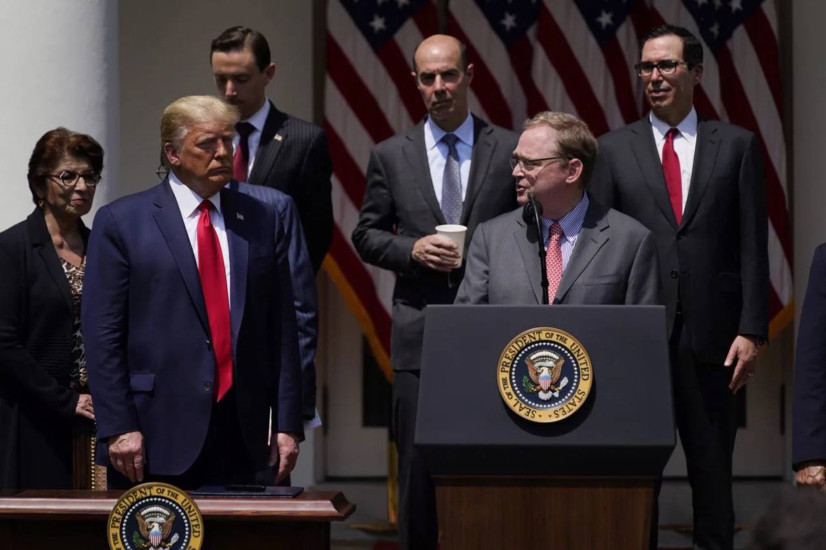 PrafulP90007485's tweet photo. #Trump HINTS THAT KEVIN HASSETT COULD BE THE NEXT FED CHAIR 🚨

Nothing is final yet, but if he’s chosen, interest rate decisions could change a lot, and 2026 might look very different.

A new #Fed Chair can quickly shift the whole #Market. https://t.co/S0rKSAJX4n